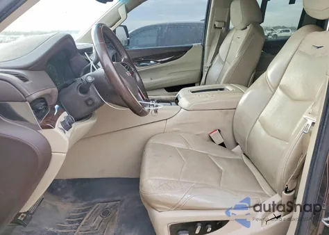 2015 Cadillac Escalade Esv z USA, uszkodzony, nr VIN 1GYS4RKJ2FR500134